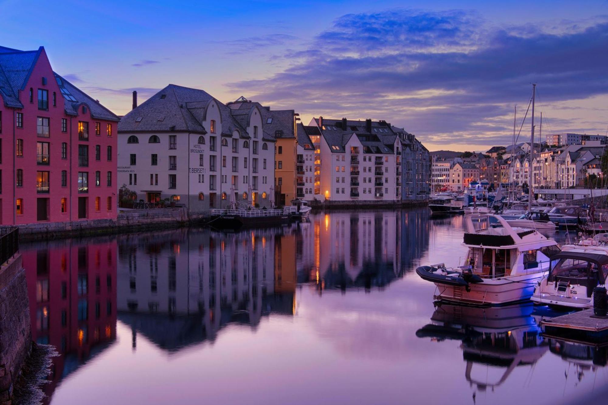 Unik Leilighet I Alesund Sentrum Экстерьер фото