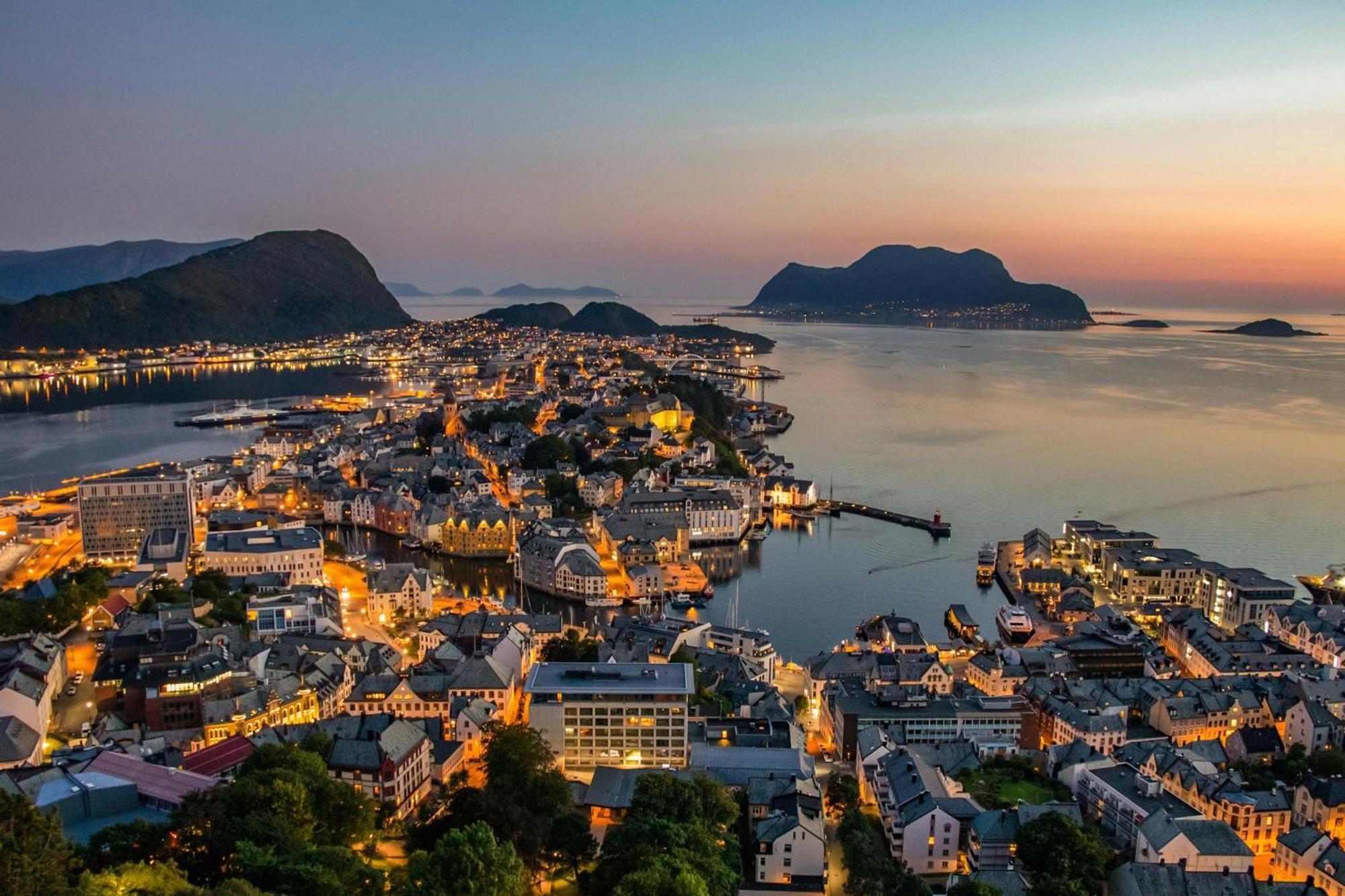 Unik Leilighet I Alesund Sentrum Экстерьер фото